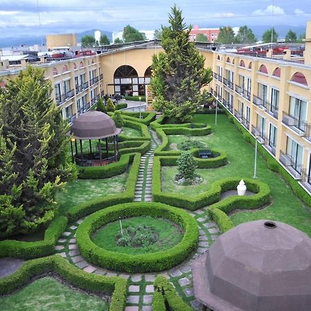 Hotel Courtyard Toluca Airport Exterior foto